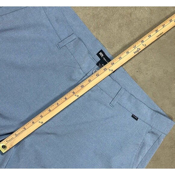 Travis Mathew Performance Golf Shorts Mens 40 Blue Golf Bermuda Stretch 10 in - Picture 7 of 8